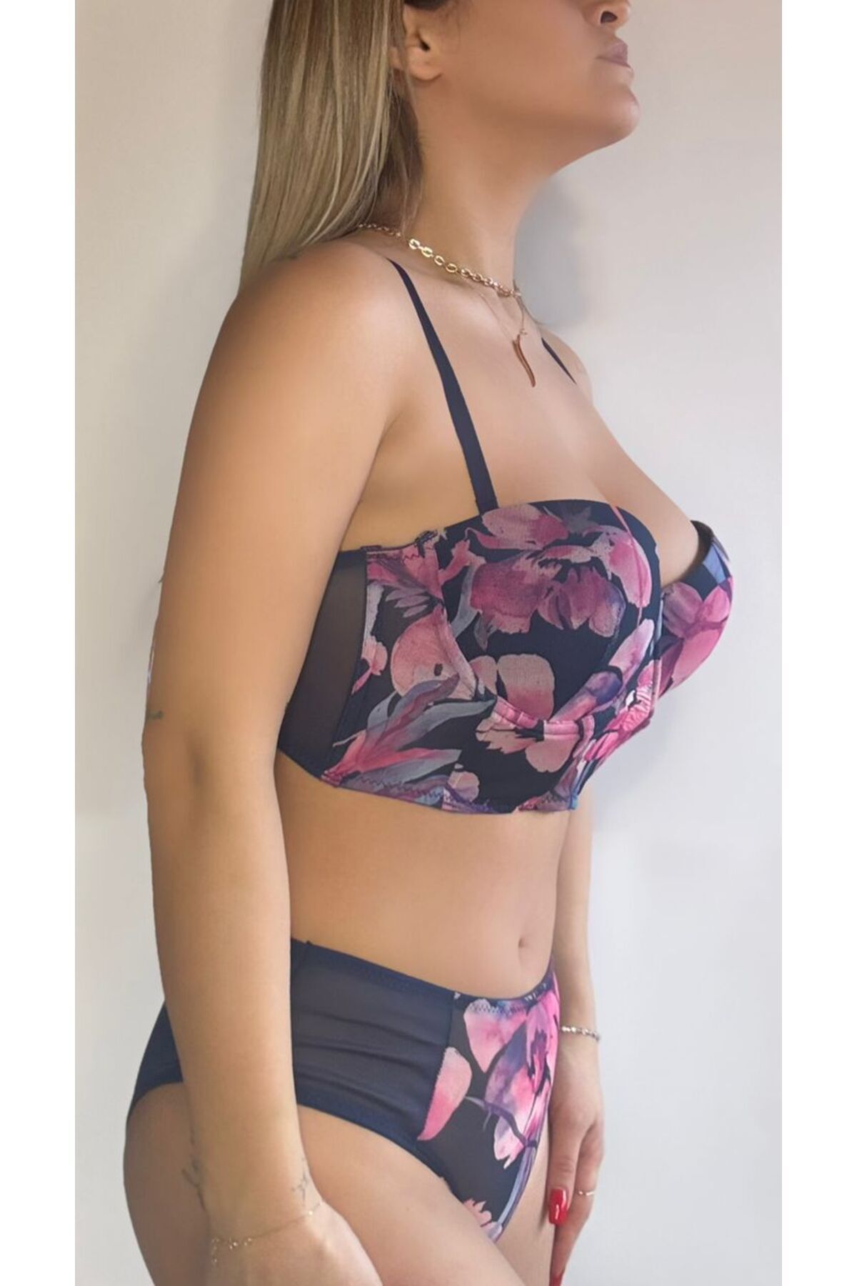 Sexy Rengarenk Çiçekli Büstiyer Dış Ortama Uygun Kadın Külot