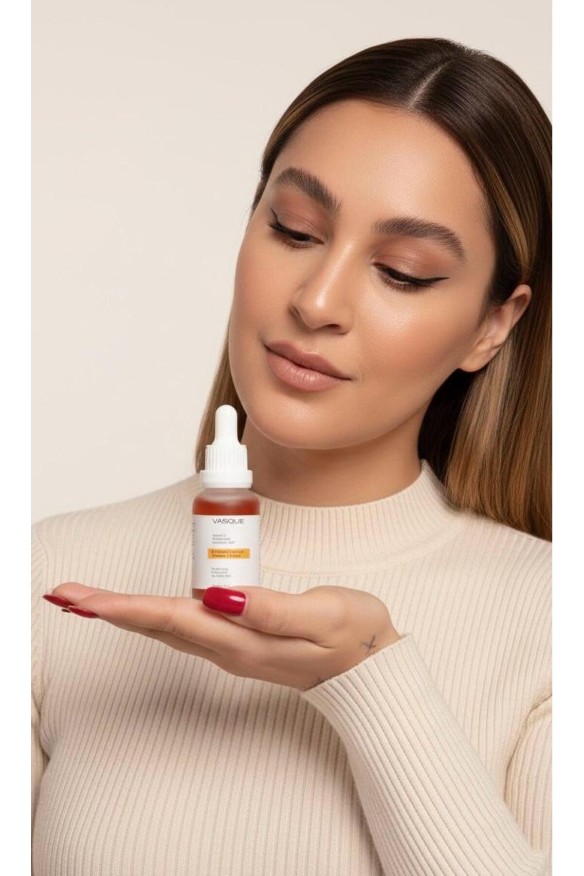 Vitamin C Cilt Serumu Aydınlatıcı Cilt Tonu Eşitleyici Serum 30ml